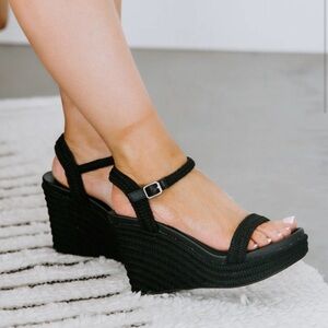 Mia Allda Espadrille Sandals - size 9